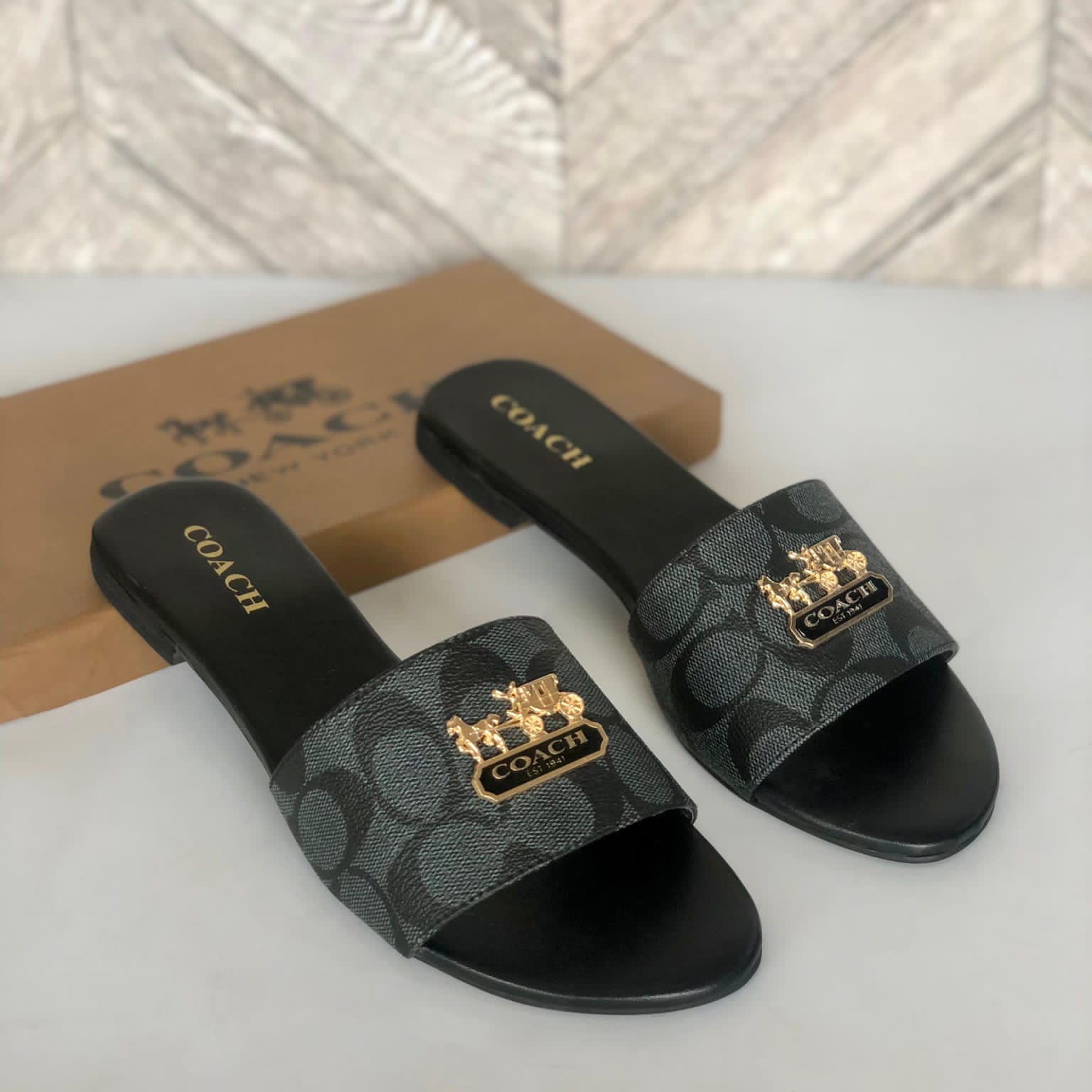 Luxury Coach Slipper