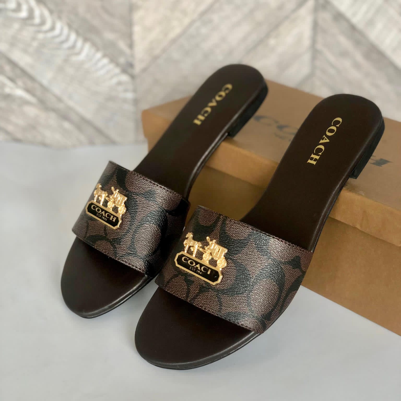 Luxury Coach Slipper
