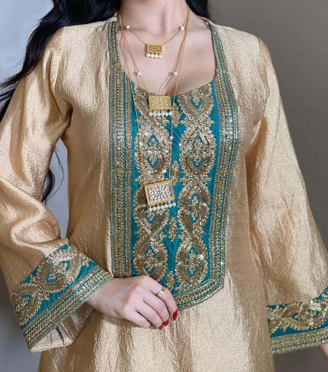 Women's Gold Silk Sequins Elegant Dress