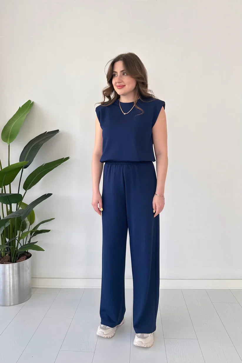 women co ord set sleeveless top wide leg pants casual elegant outfit minimal style comfortable everyday wear trendy matching set 08